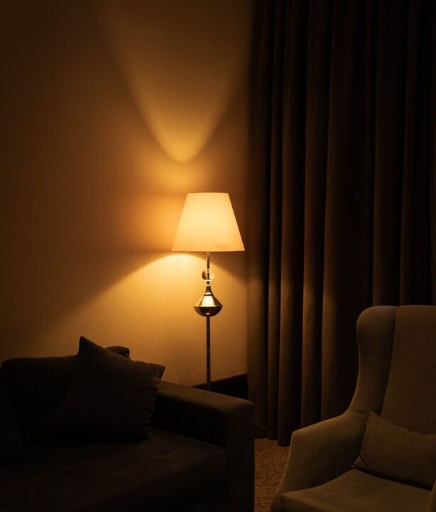 Tips for Creating a Cozy and Inviting Living Room Space